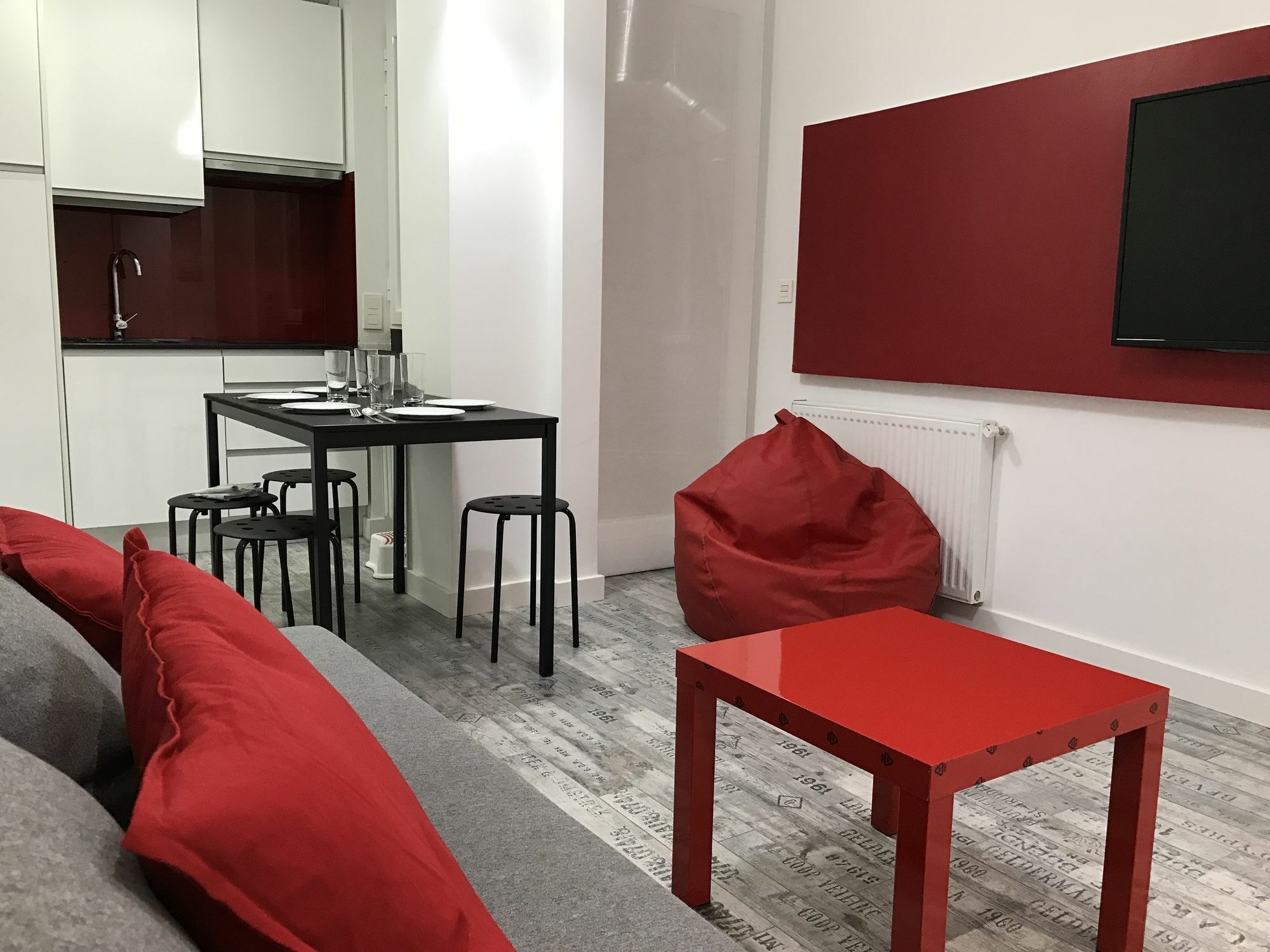 Smart-Tech Plaza Apartment Саламанка Экстерьер фото